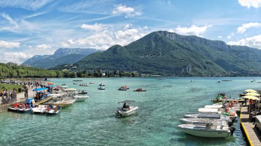La puret&eacute; du lac d'Annecy n'a rien de naturel : elle a &eacute;t&eacute; d&eacute;cid&eacute;e en 1957