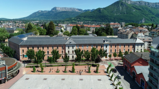 Annecy : Inauguration de la place François de Menthon et la rue de la Paix Annecy : Inauguration de la place François de Menthon et la rue de la Paix