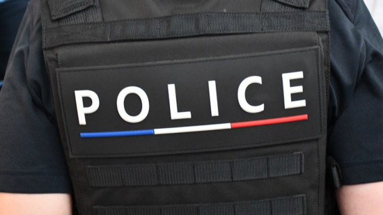 Annecy : Soup&ccedil;onn&eacute;e de vol, elle frappe et crache sur des agents de s&eacute;curit&eacute;