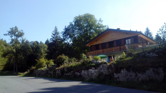 Comment la r&eacute;habilitation des chalets des Puisots r&eacute;pond-elle aux Besoins des Ann&eacute;ciens ?