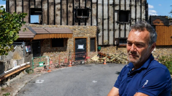 Haute-Savoie : après l’incendie de son chalet, Marc-Emmanuel Dufour reçoit à son tour un élan de solidarité Haute-Savoie : après l’incendie de son chalet, Marc-Emmanuel Dufour reçoit à son tour un élan de solidarité