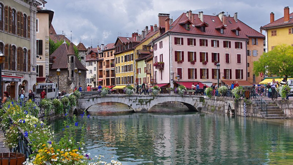 Annecy, 2e ville la plus ch&egrave;re pour y vivre en couple