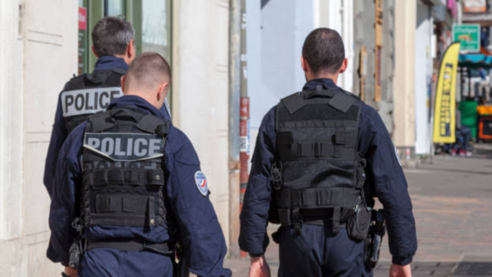 Annecy : D&eacute;mant&egrave;lement du campement des Ilettes