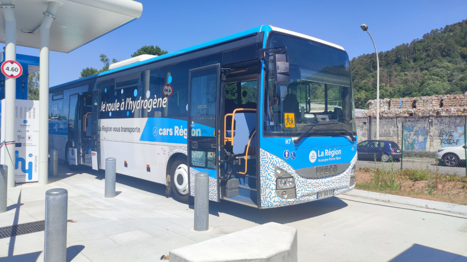 Annecy : Inauguration d'une premi&egrave;re station &agrave; hydrog&egrave;ne