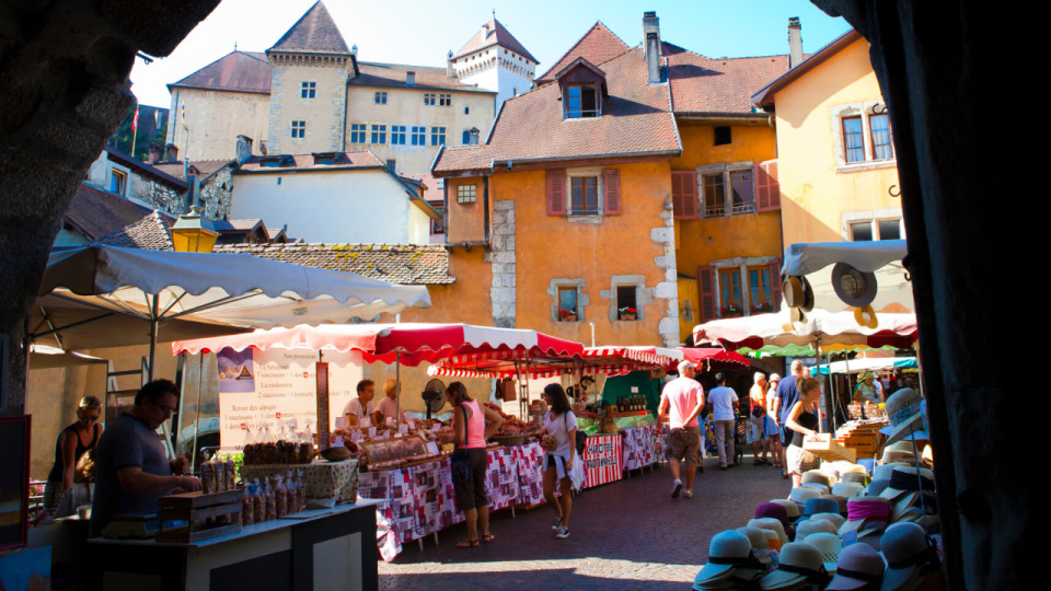 Annecy : le record absolu de temp&eacute;rature d&eacute;tr&ocirc;n&eacute; par la canicule !
