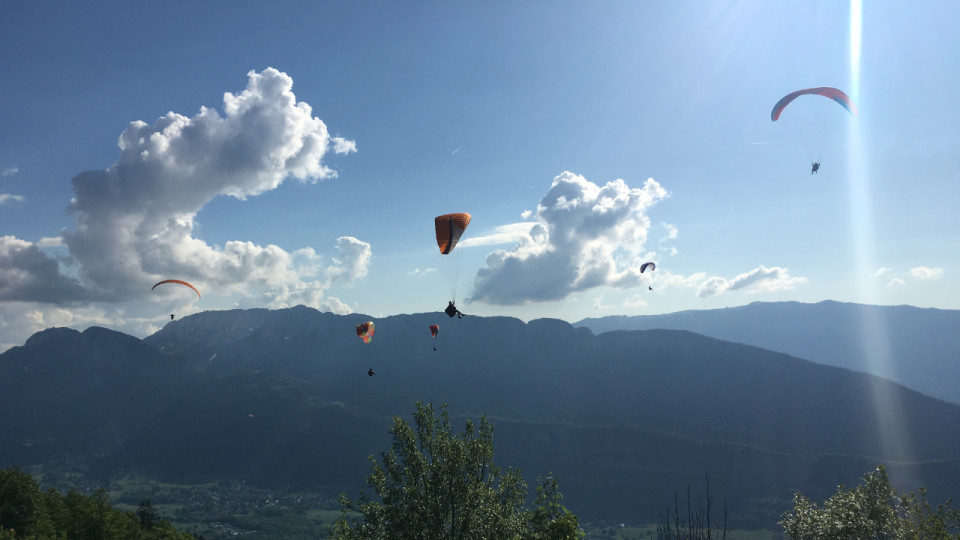 Annecy : Un champion de parapente décède dans un accident